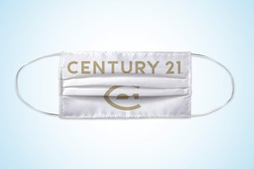 Picture of Century 21 Stacked Gold Text