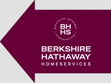 Picture of BHHS SHOW - 16.75" x 22.75" Arrow Shaped